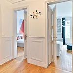 Appartement Haussmannien Lumineux Et Central- II