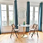 Appartement Haussmannien Lumineux Et Central- II