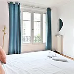 Appartement Haussmannien Lumineux Et Central- II